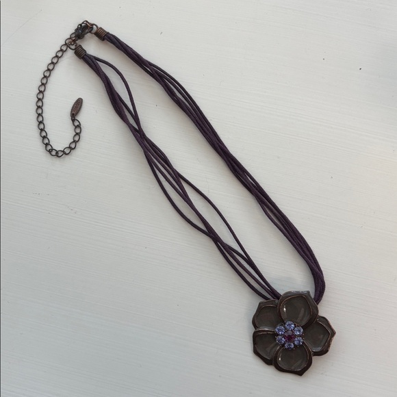 GORGEOUS Choker Necklce - Picture 8 of 8